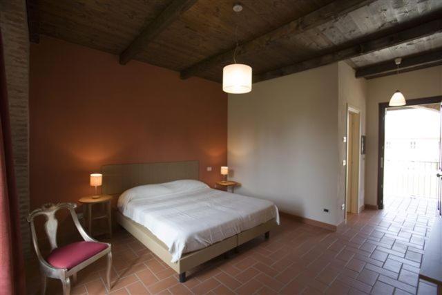 Agriturismo Camisassi Saluzzo Luaran gambar